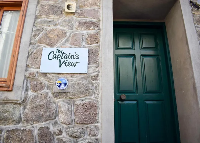 Captain\'S View